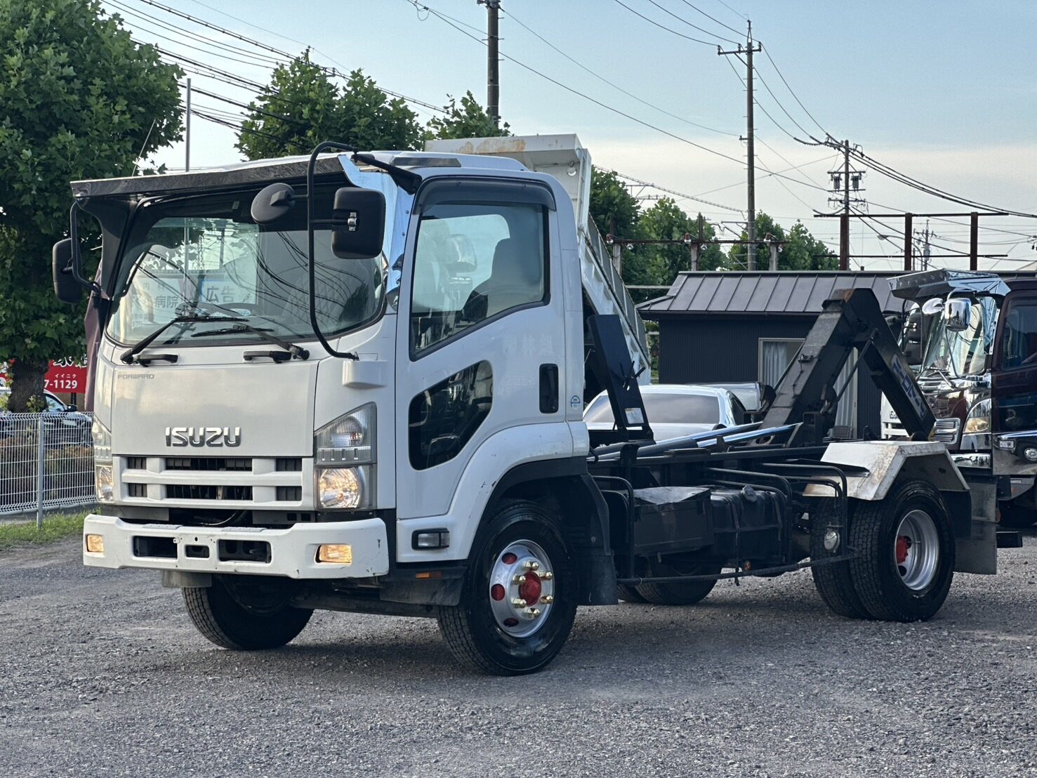 ROYNET いすゞ　フォワード　中型　コンテナ専用車 アームローダー